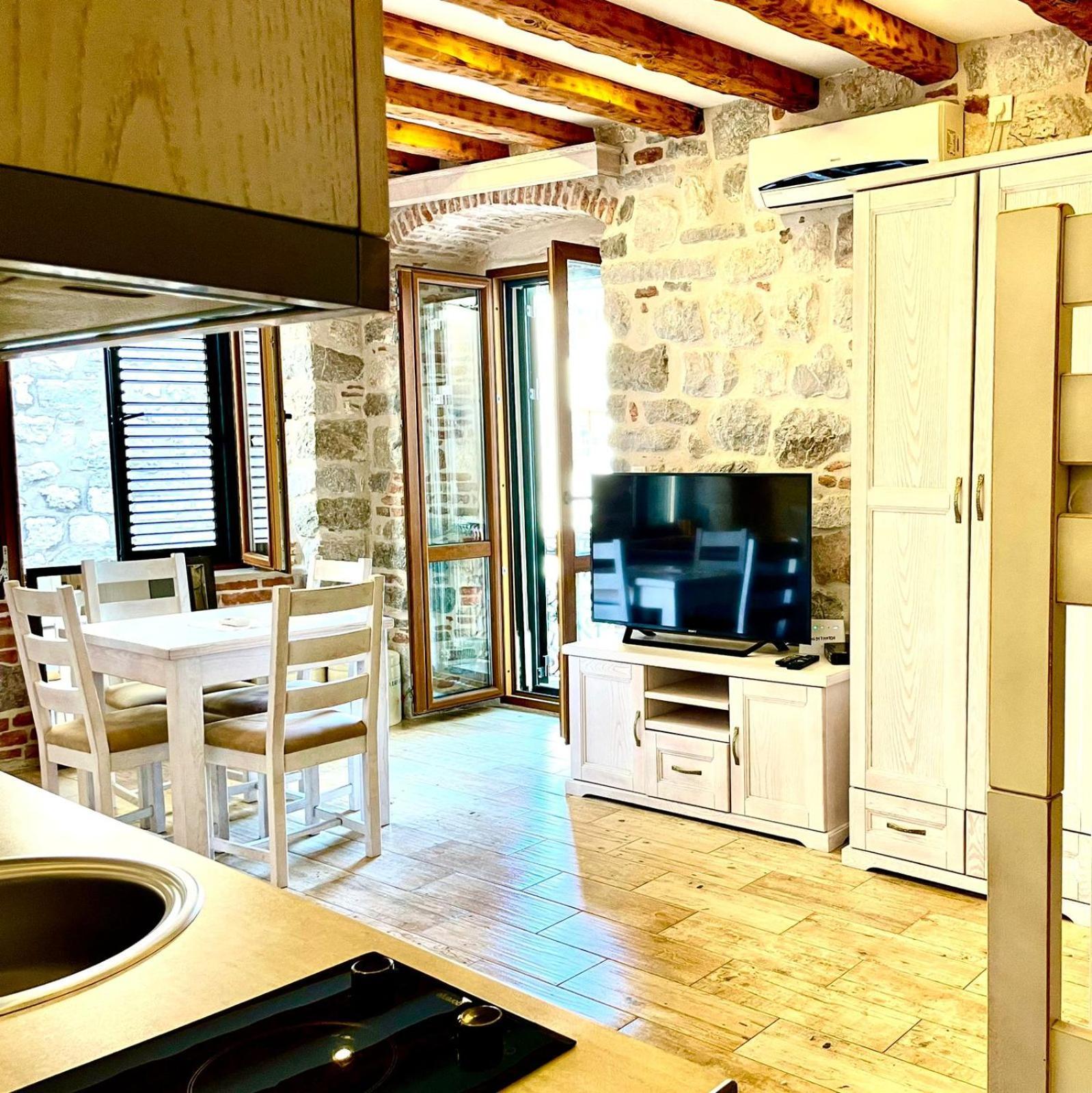 Apartments Bella Kotor Exterior foto